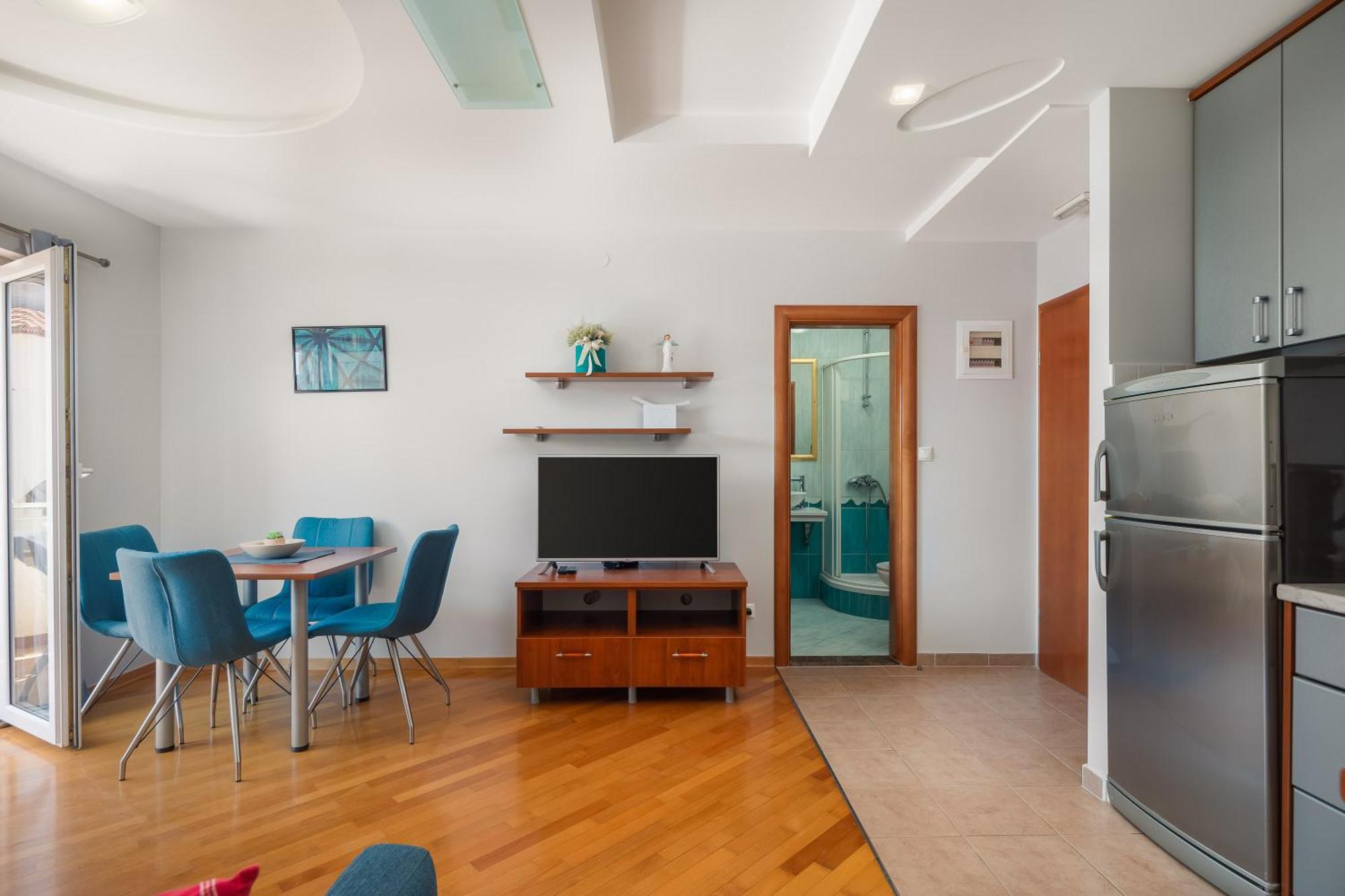 Brkic Apartments With Private Parking マカルスカ エクステリア 写真